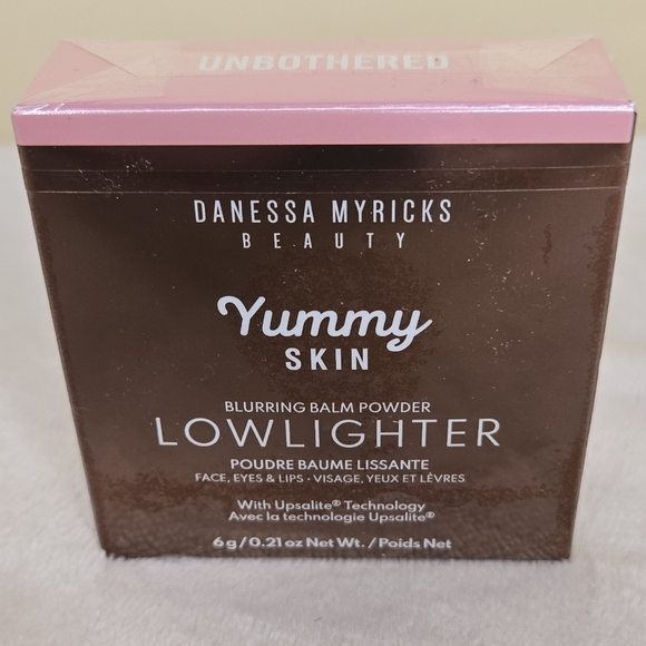 Danessa Myricks Beauty Yummy Skin Blurring Balm Powder Lowlighter in UNBOTHERED - Picture 1 of 7